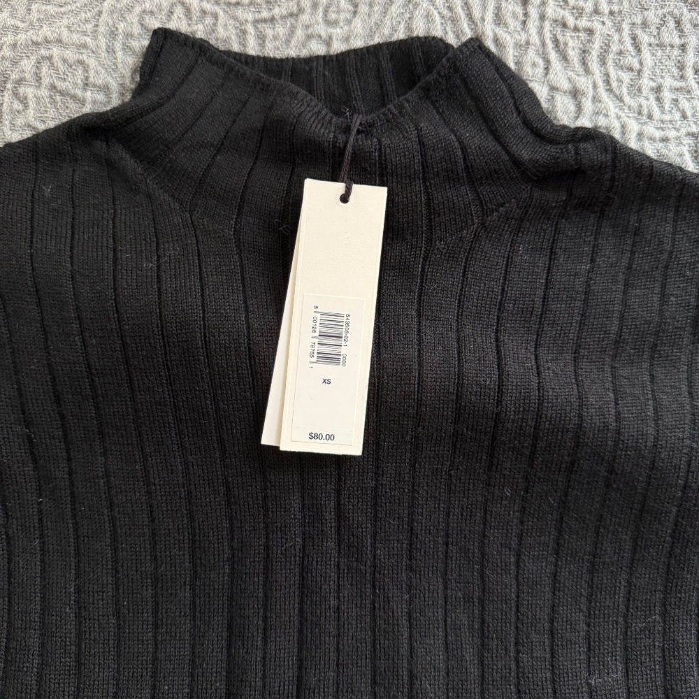 Banana Republic Cotton Sweater - Picture 3 of 3